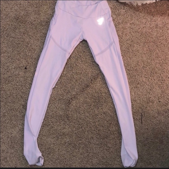 Gymshark lavender leggings with mesh details - Picture 4 of 6